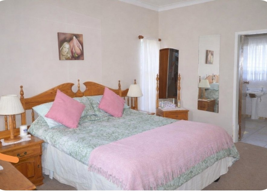 4 Bedroom Property for Sale in La Hoff North West